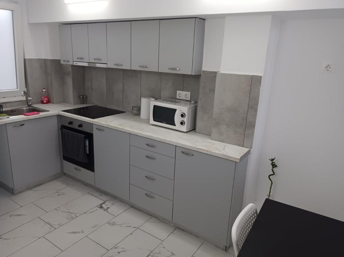 Apartment Dipla Athen Exterior foto